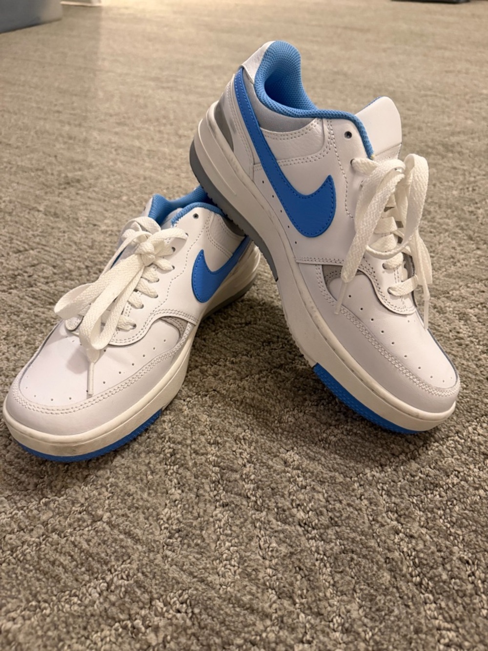 Nike Gamma Force Sneaker sz 9